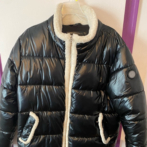 Delilah black coat  -  Manteau noir Delilah - Picture 2 of 5